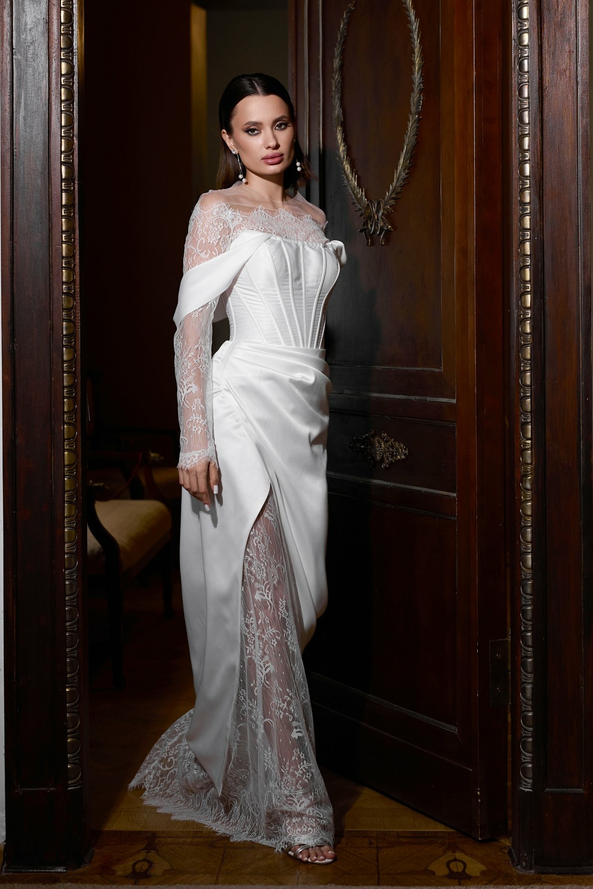 Свадебное платье RAINEY в атласе