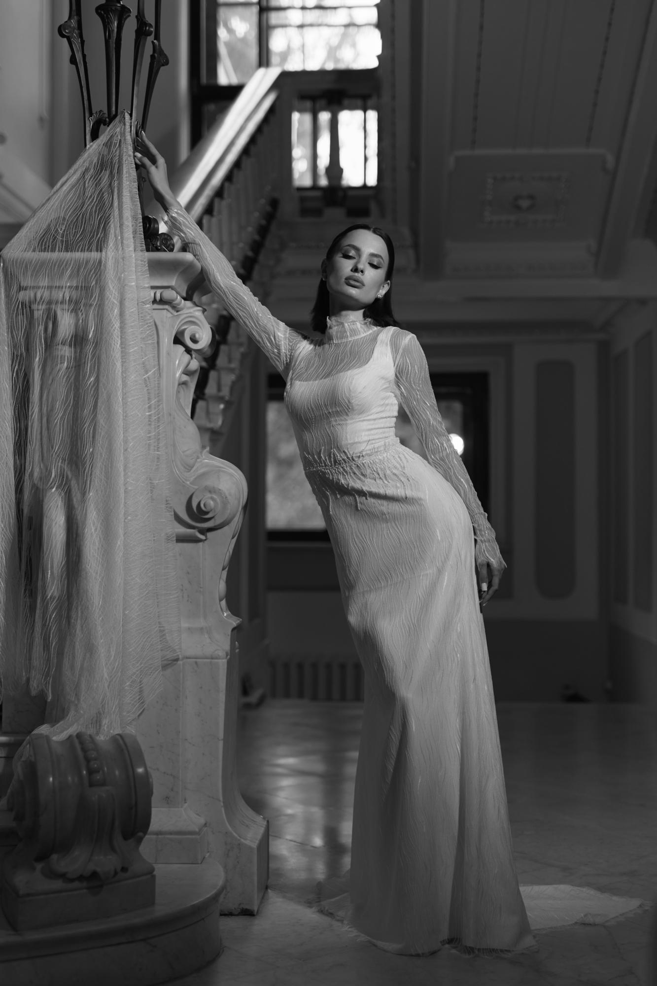 Свадебное платье MARI с длинным рукавом