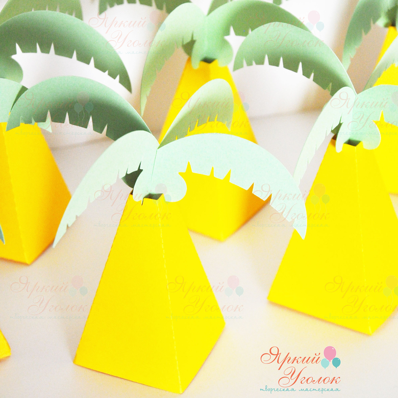 Бонбоньерка в форме пальмы