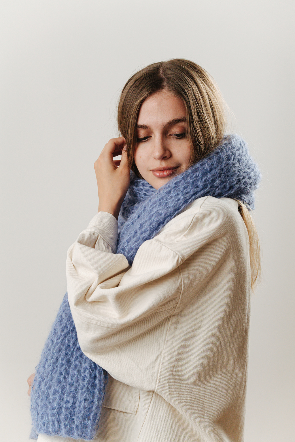 Шарф 1 нить сине-голубой