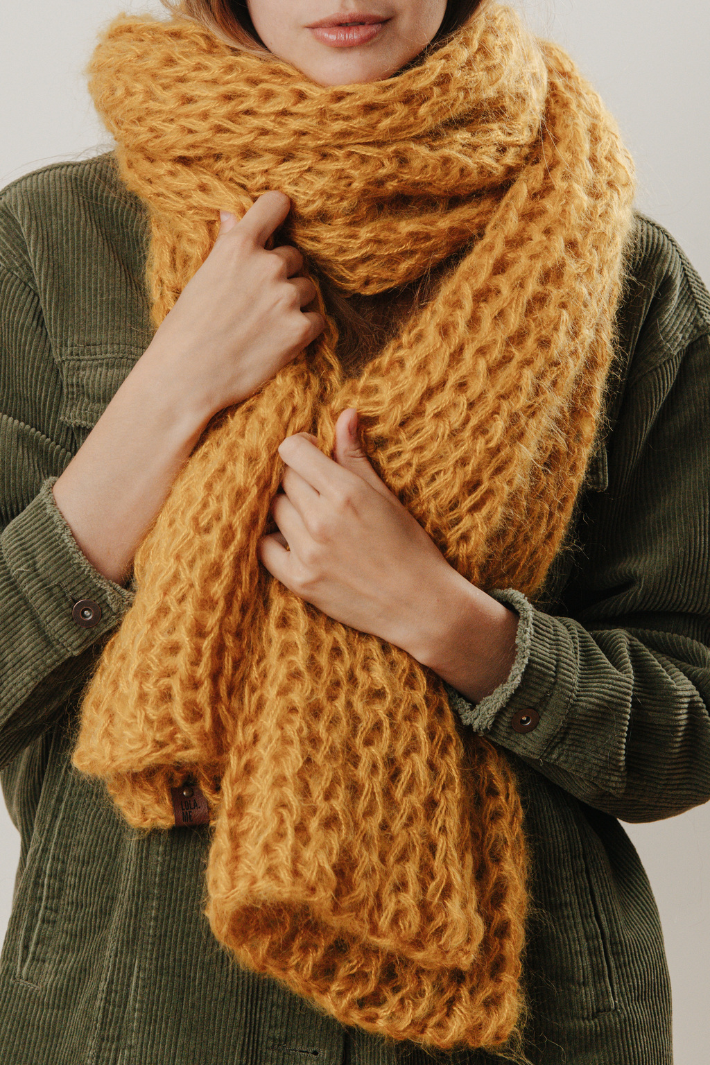 Шарф 2 нити горчичный