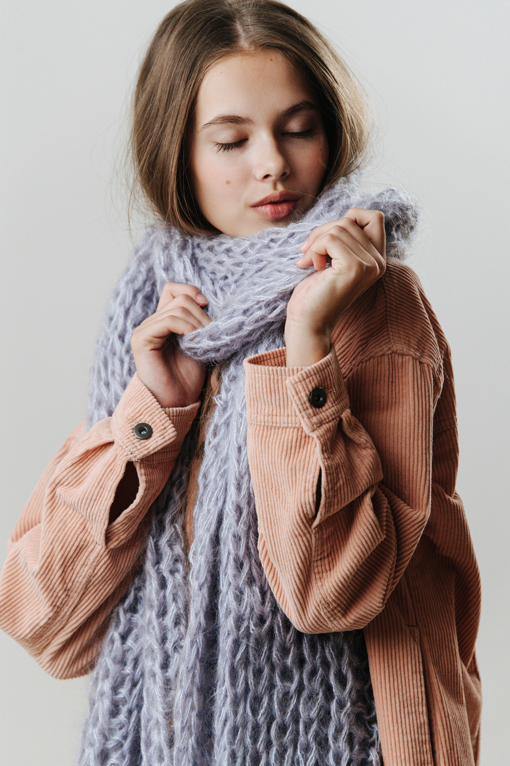 Шарф 2 нити серо-голубой