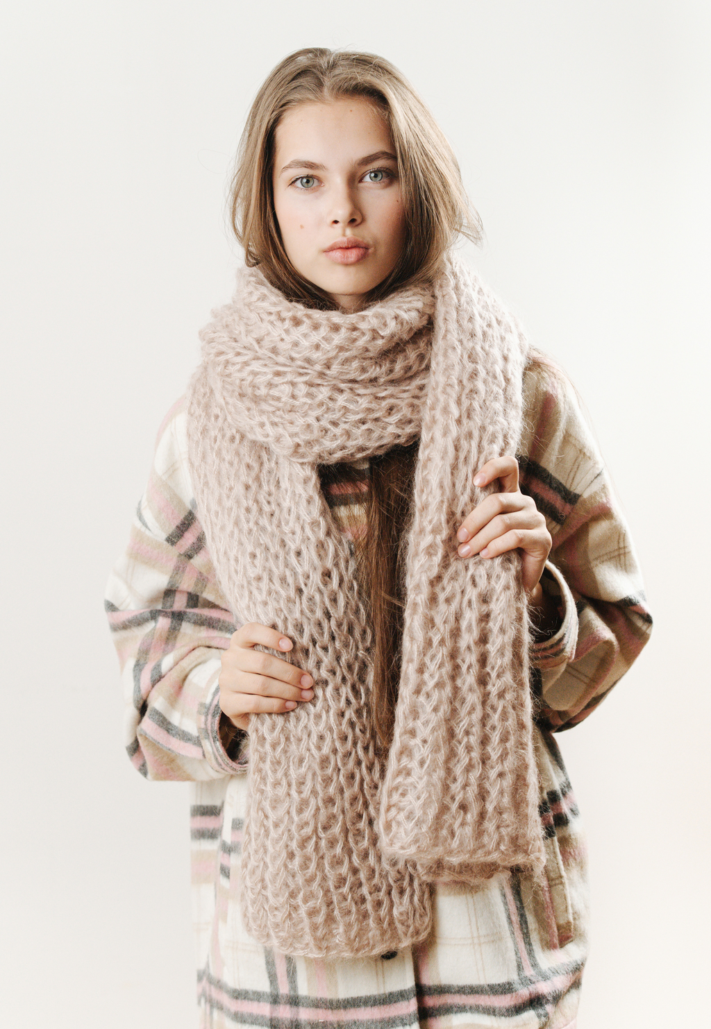 Шарф 2 нити молочный