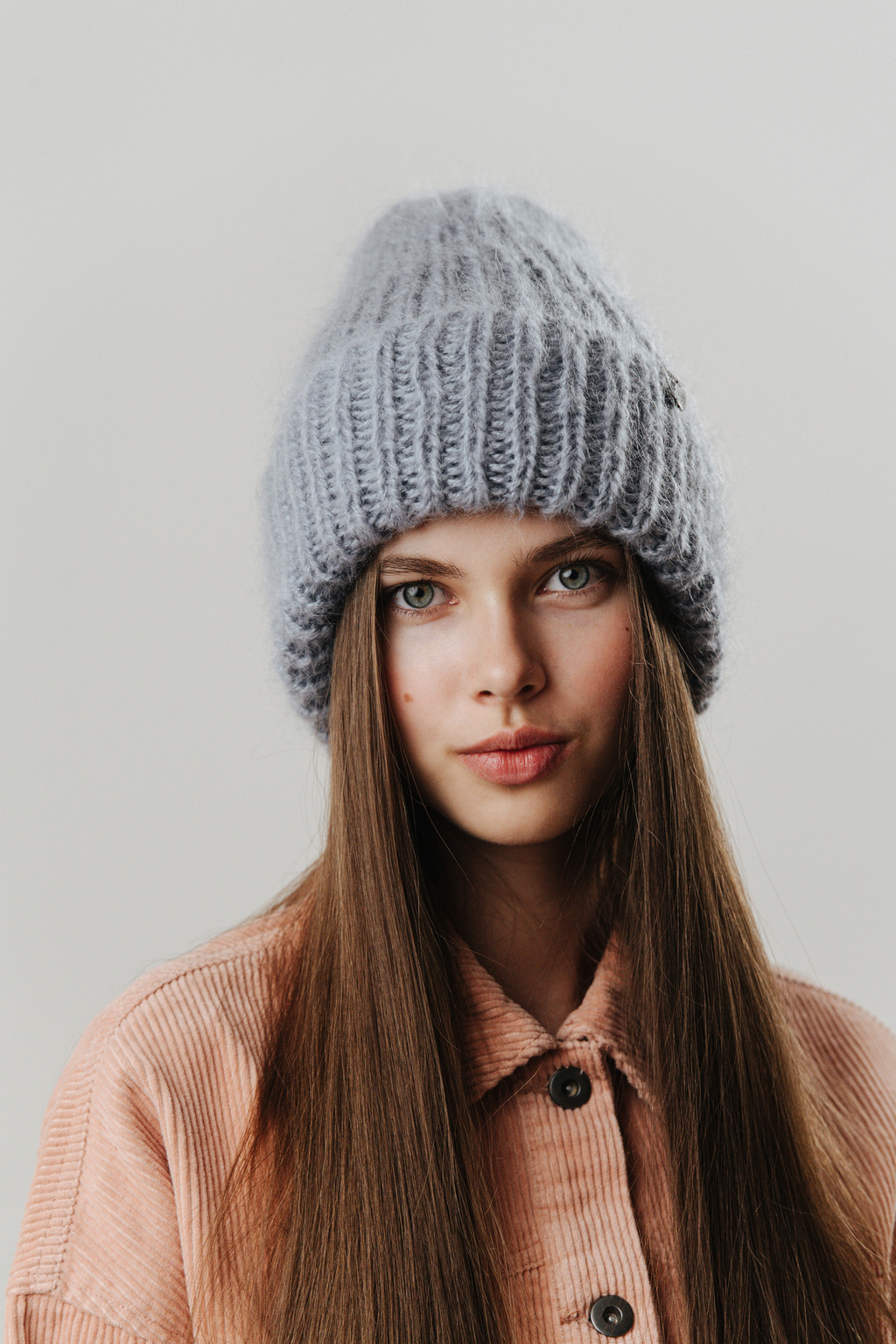 Simple hat серебристый