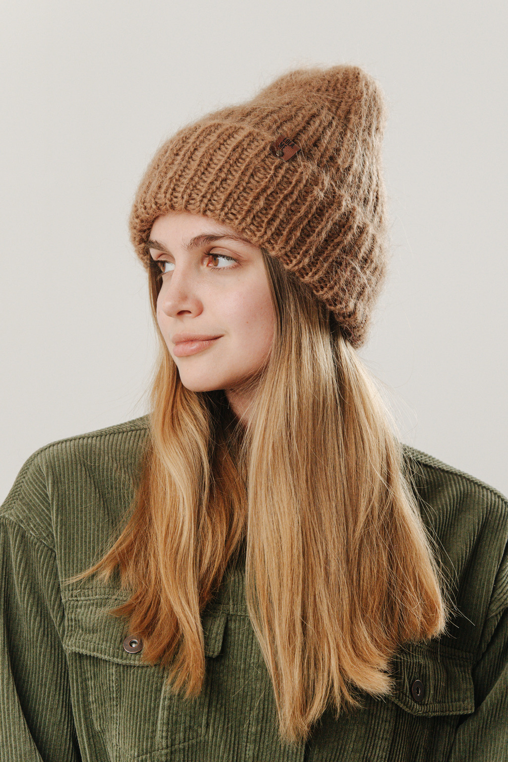 Simple hat карамельный
