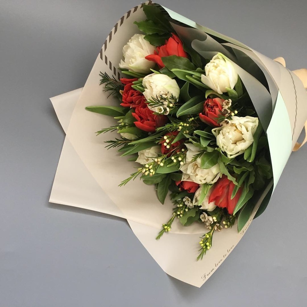 Тюльпановый дуэт с хамелациумом