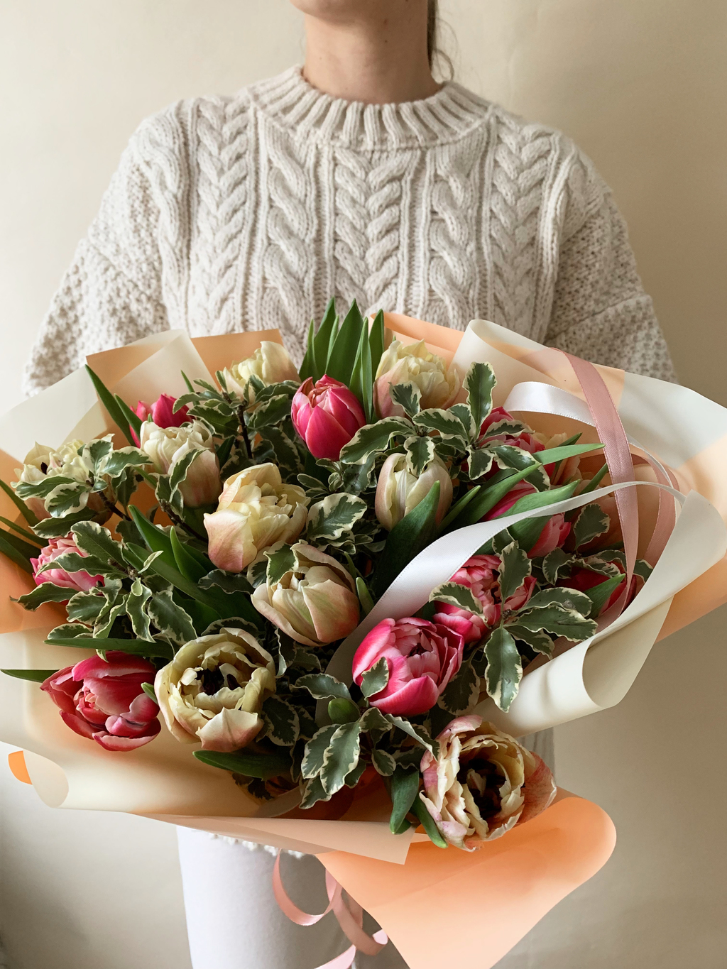 Авторский букет "Весенний розово-кремовый"