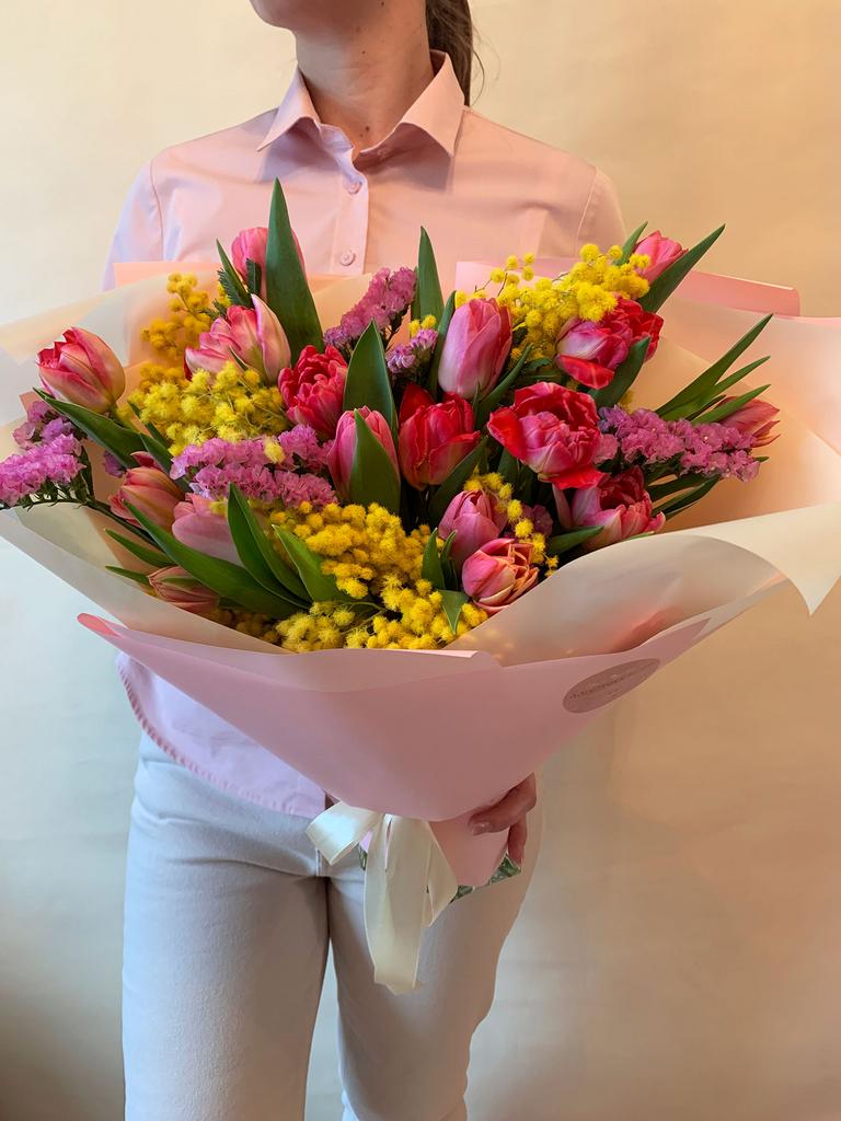 Авторский букет "Яркая весна"