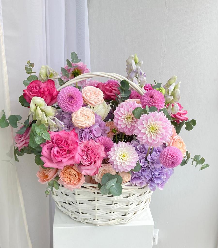 Цветочная корзина "Бенефит"