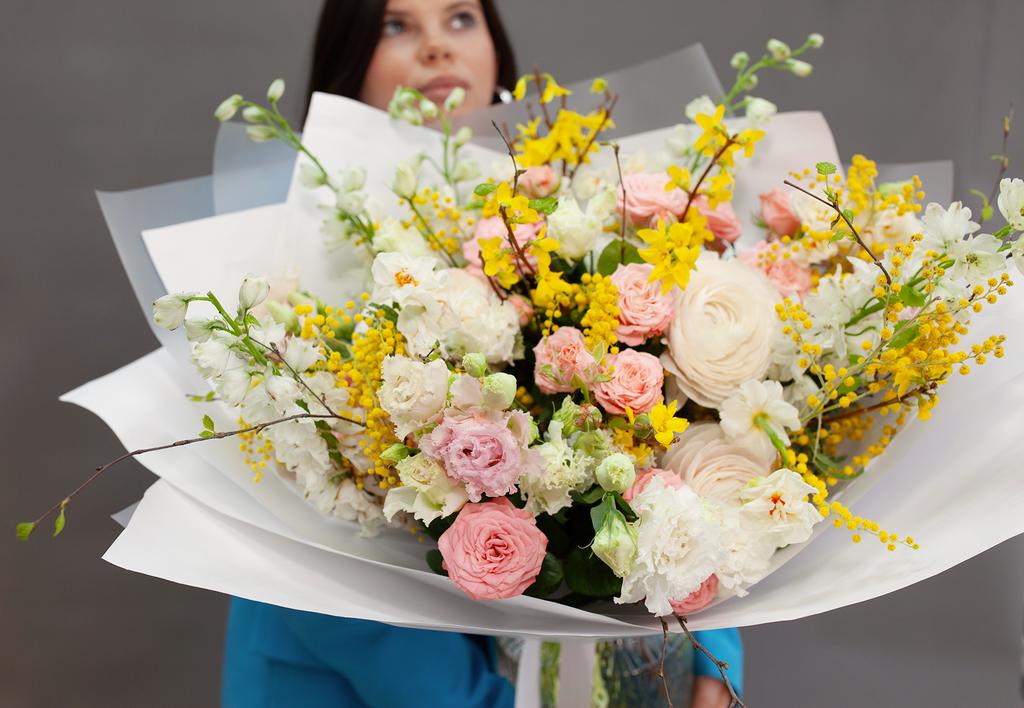 Авторский букет круглой формы «Нежность»