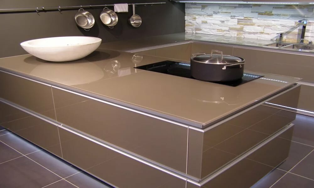 Стеклянная столешница