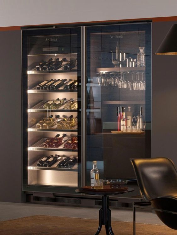 ДОБАВИТЬ шкаф-витрину / буфет