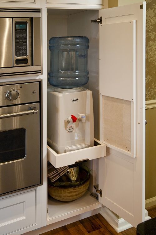 Добавить нишу / полку под классический кулер (бутилированная вода)