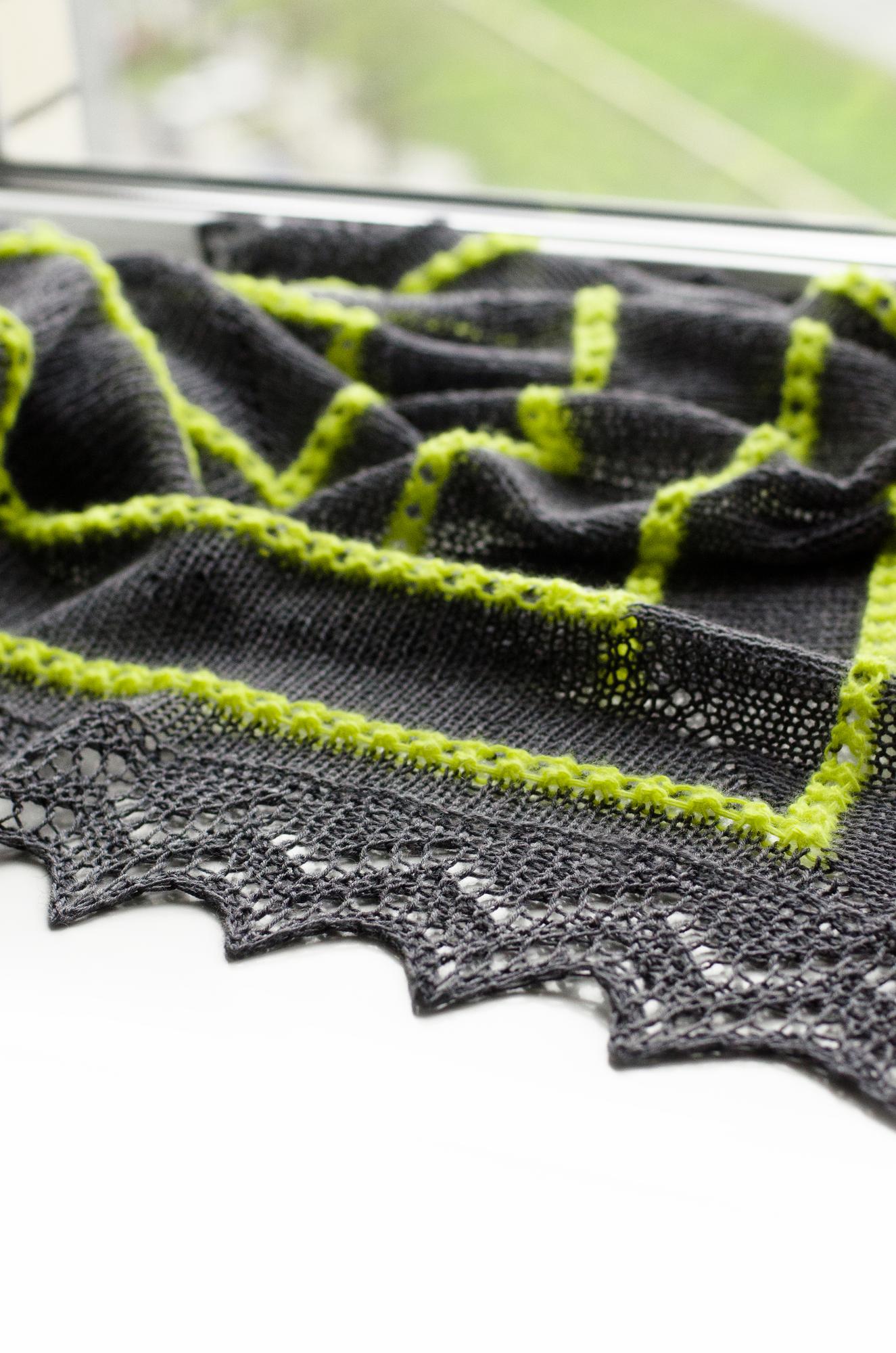 Описание по вязанию платка Мако