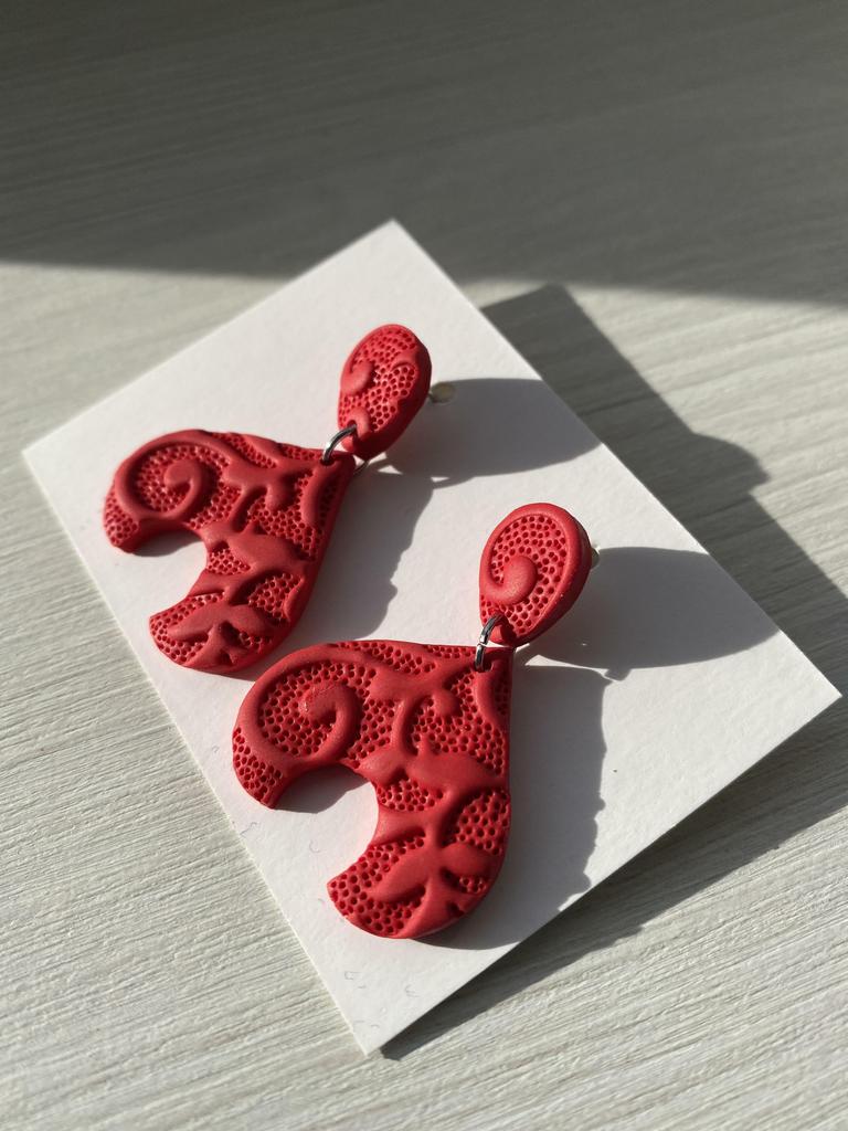 Серьги Кокошники резные красные