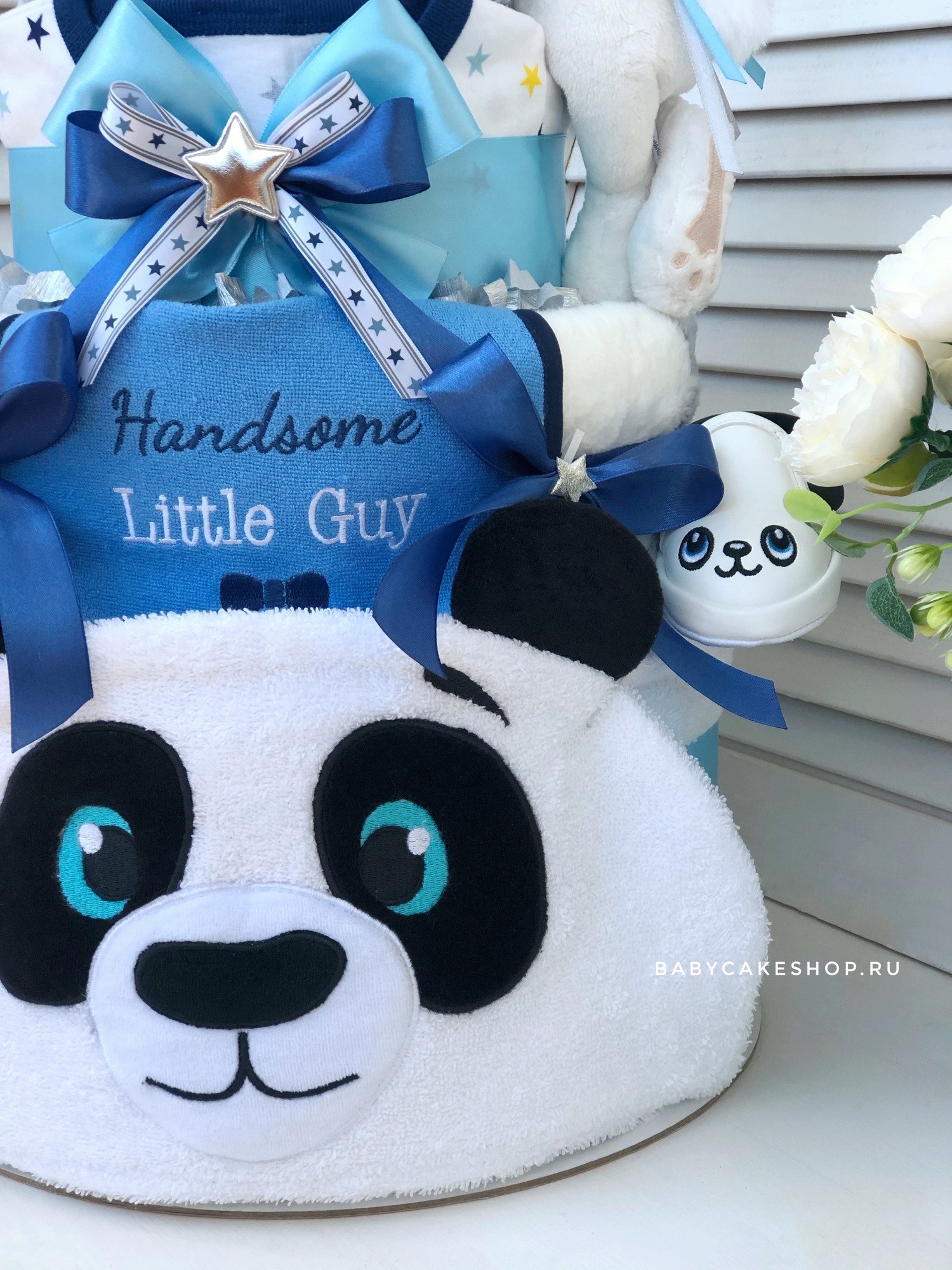 Торт из подгузников памперсов для мальчика «Большая панда»