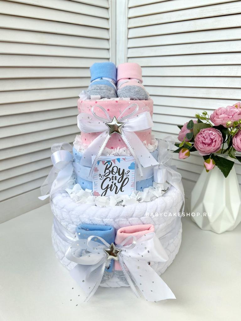 Торт из памперсов подгузников с пледом «Мальчик или девочка»