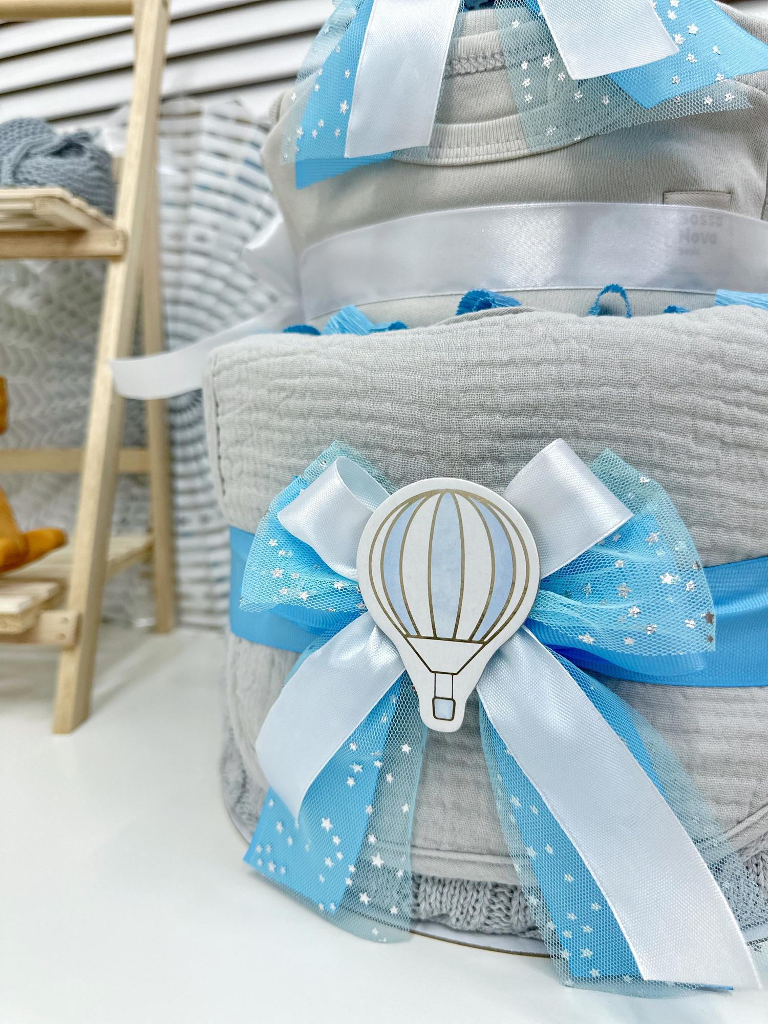 Торт из подгузников памперсов для мальчика «Звёзды»