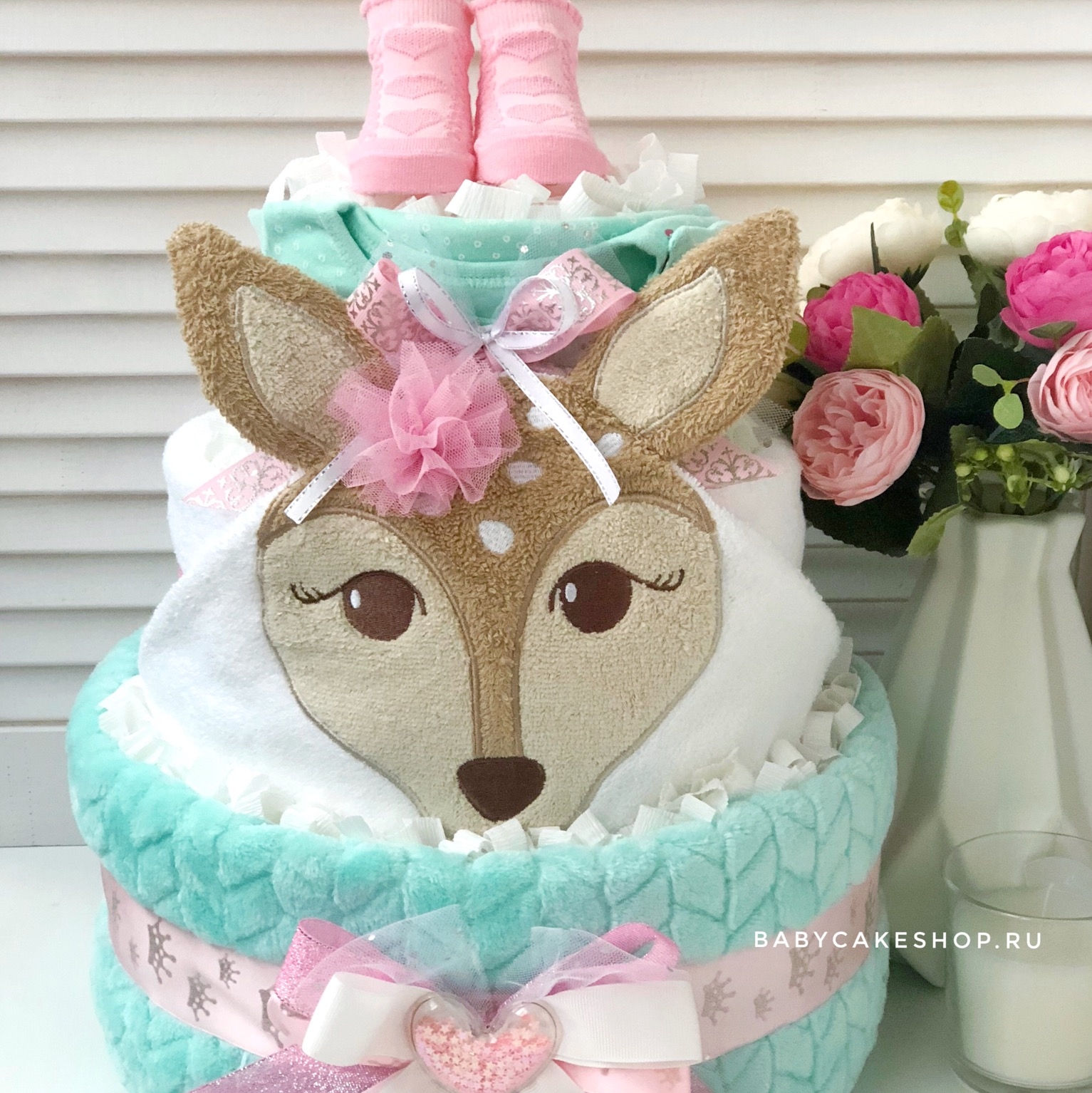 Торты из памперсов в Москве. Что подарить на выписку из роддома. Торт из памперсов девочке в Санкт-Петербурге, Спб. Подарок на выписку новорожденной девочке в Спб. Красивый букет из детской одежды с доставкой. +79500271563 Екатерина Торт из памперсов. Торты из памперсов. Торт из памперсов для девочки. Торты из памперсов для девочек. Подарки для новорожденных. Торт из подгузников для девочки. 