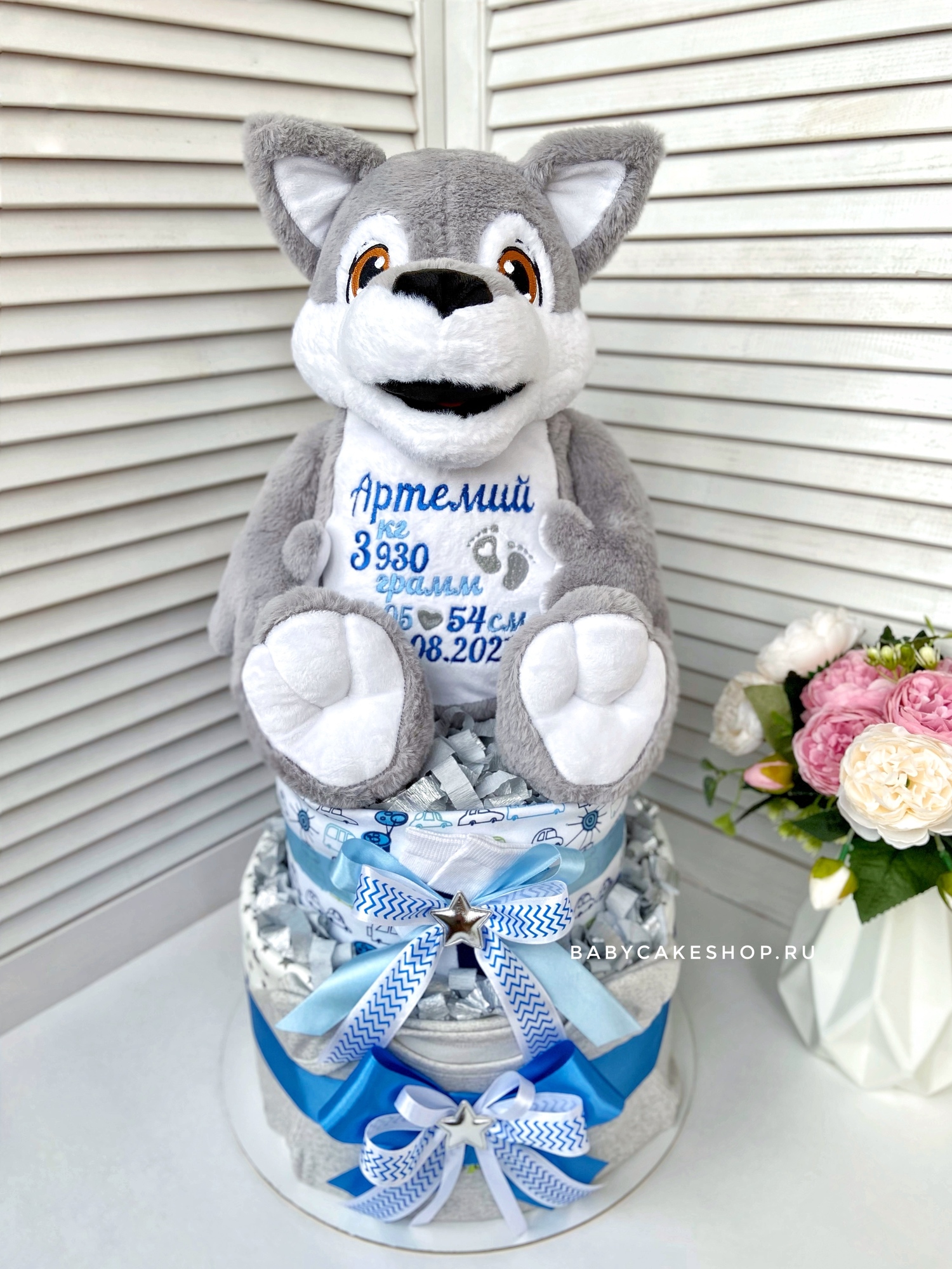 Торт из памперсов подгузников именной для мальчика «Волчок»