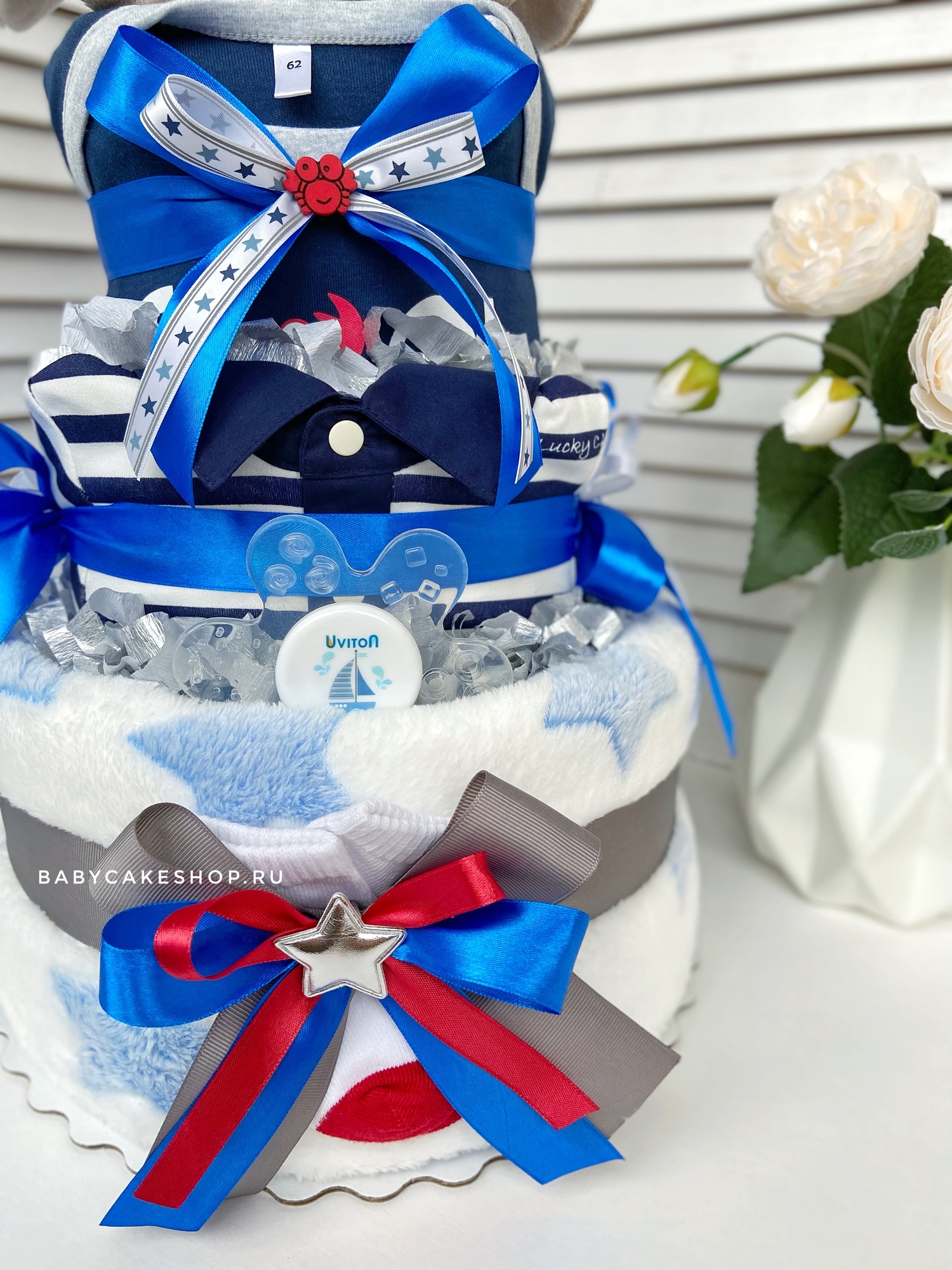 Торт из памперсов подгузников для мальчика «Зайка Ми морячок»