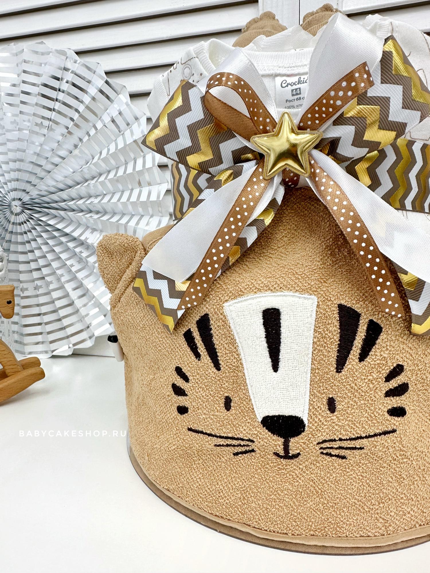 Торт из памперсов подгузников для ребенка с полотенцем «Тигрёнок»