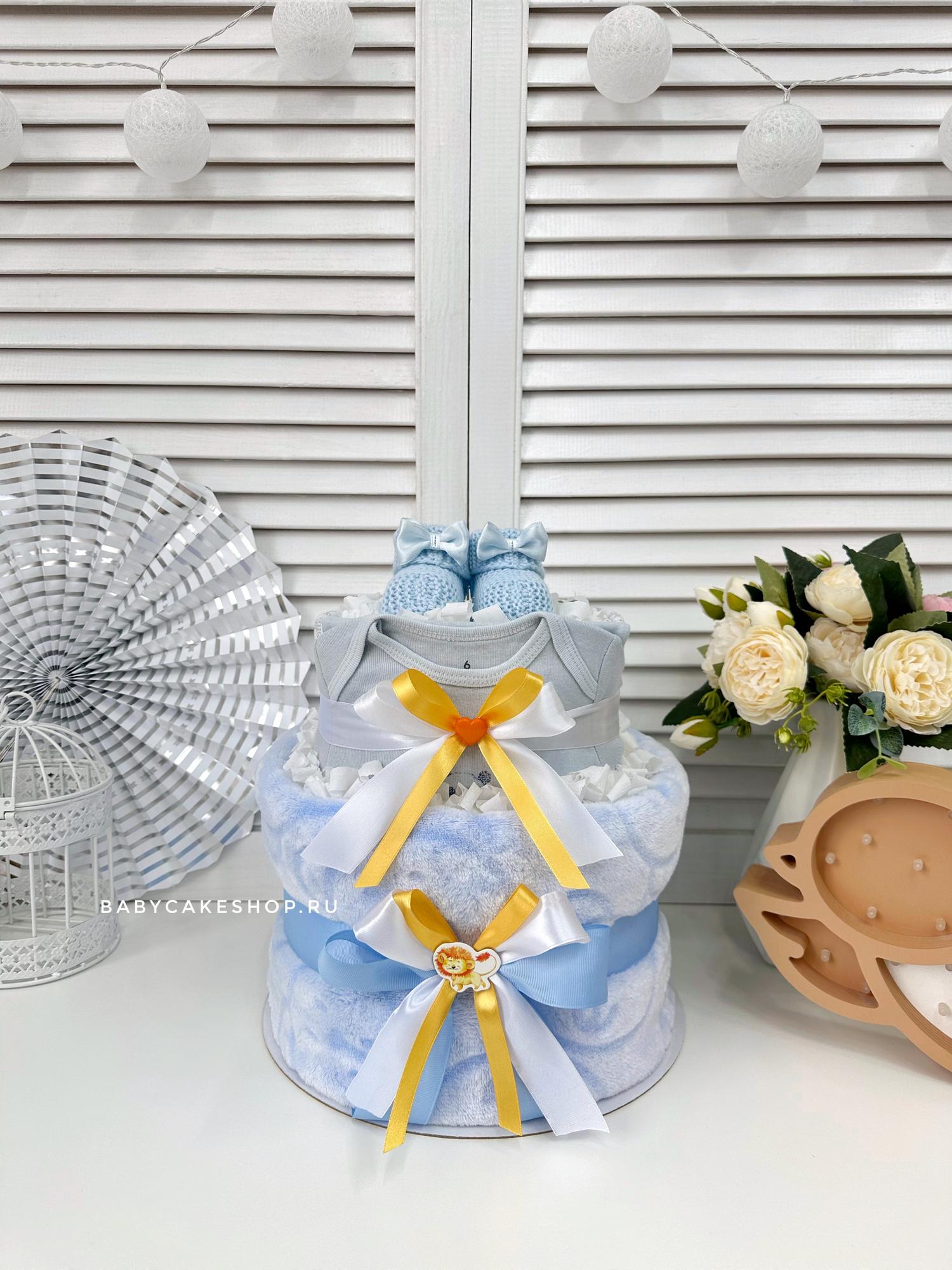 Торт из памперсов подгузников для мальчика с пледом «Рыжий»