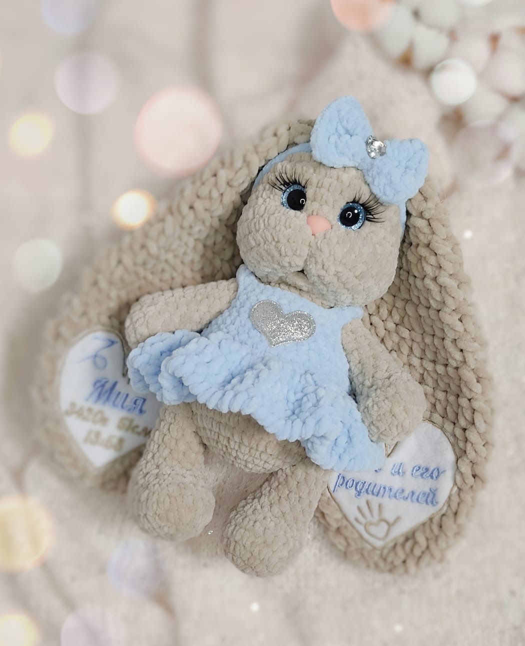 Вязаная мягкая игрушка ручной работы "Очаровашка зайка"