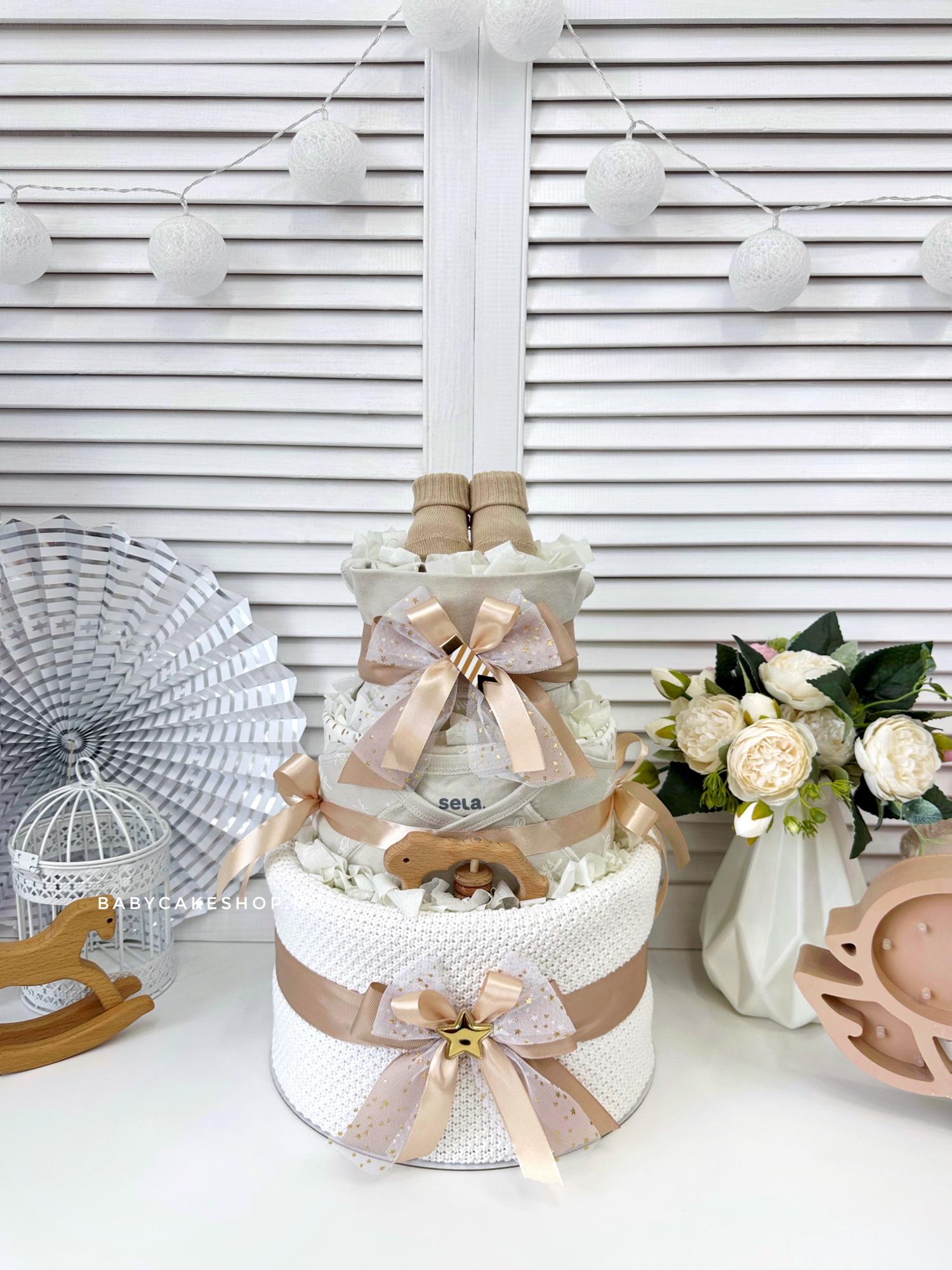 Торт из памперсов подгузников для девочки «Светлый»