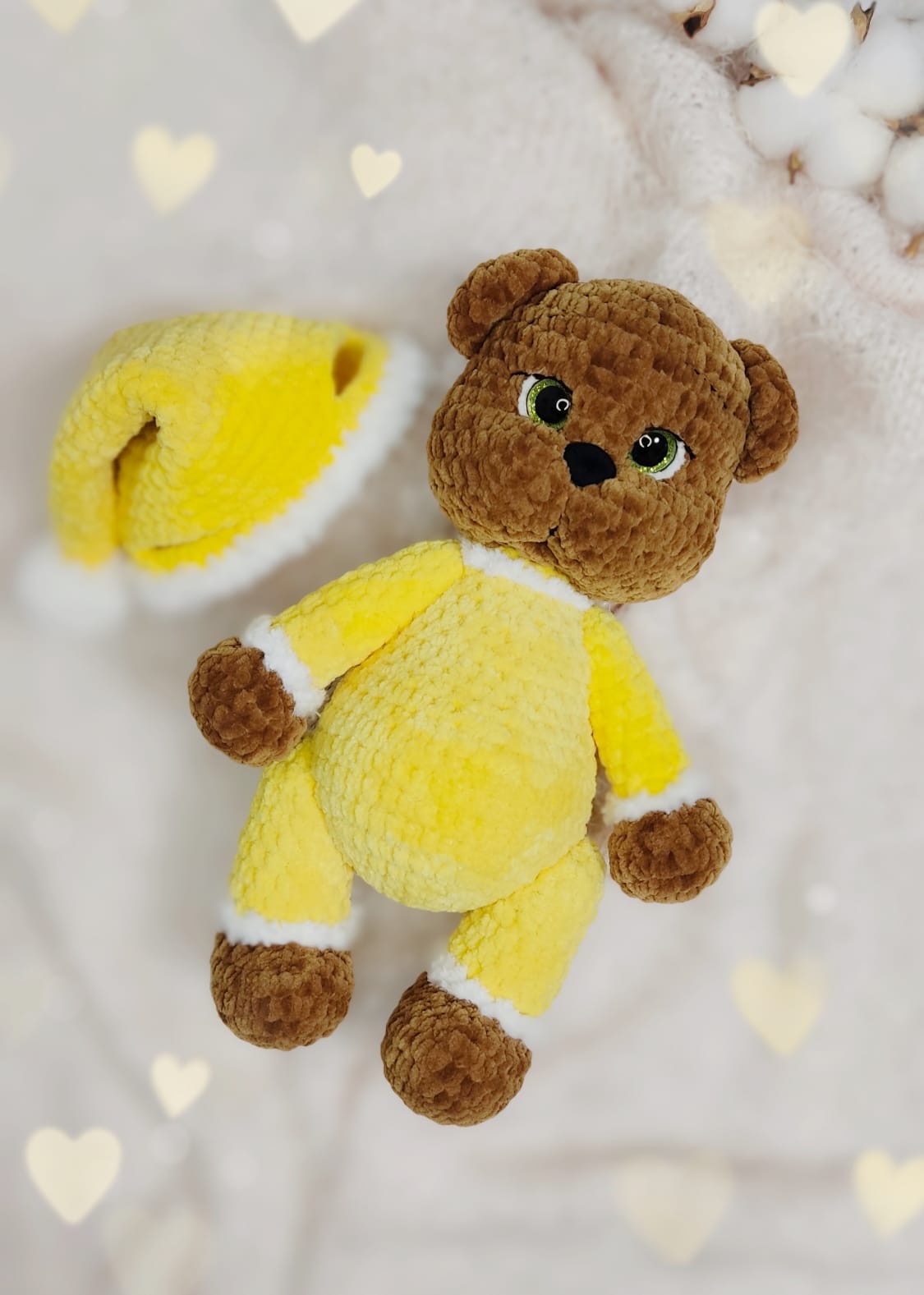 Вязаная мягкая игрушка ручной работы для мальчика «Мишка»