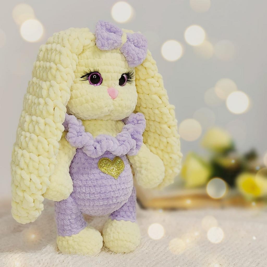 Вязаная мягкая игрушка ручной работы "Жёлтая зайка"