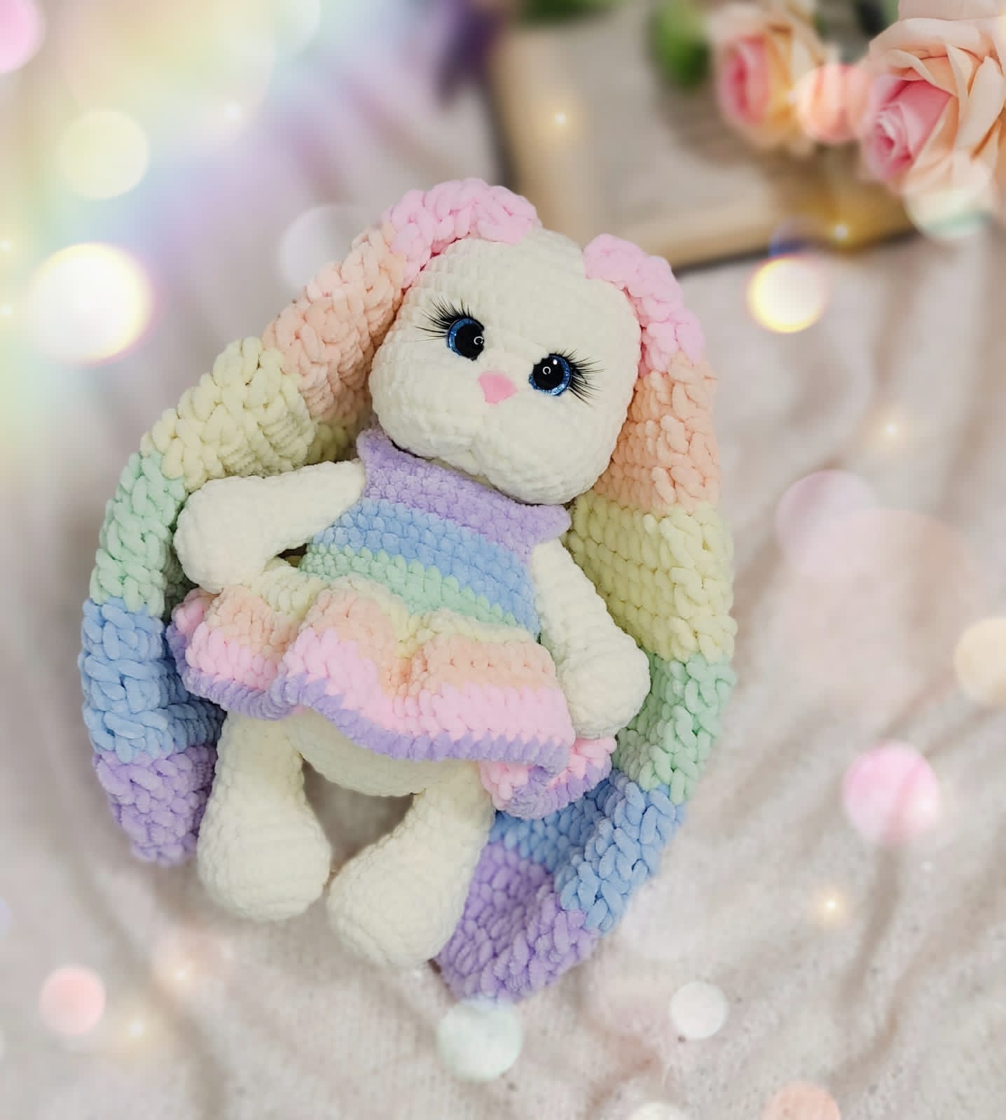 Вязаная мягкая игрушка ручной работы “Радужная зайка”