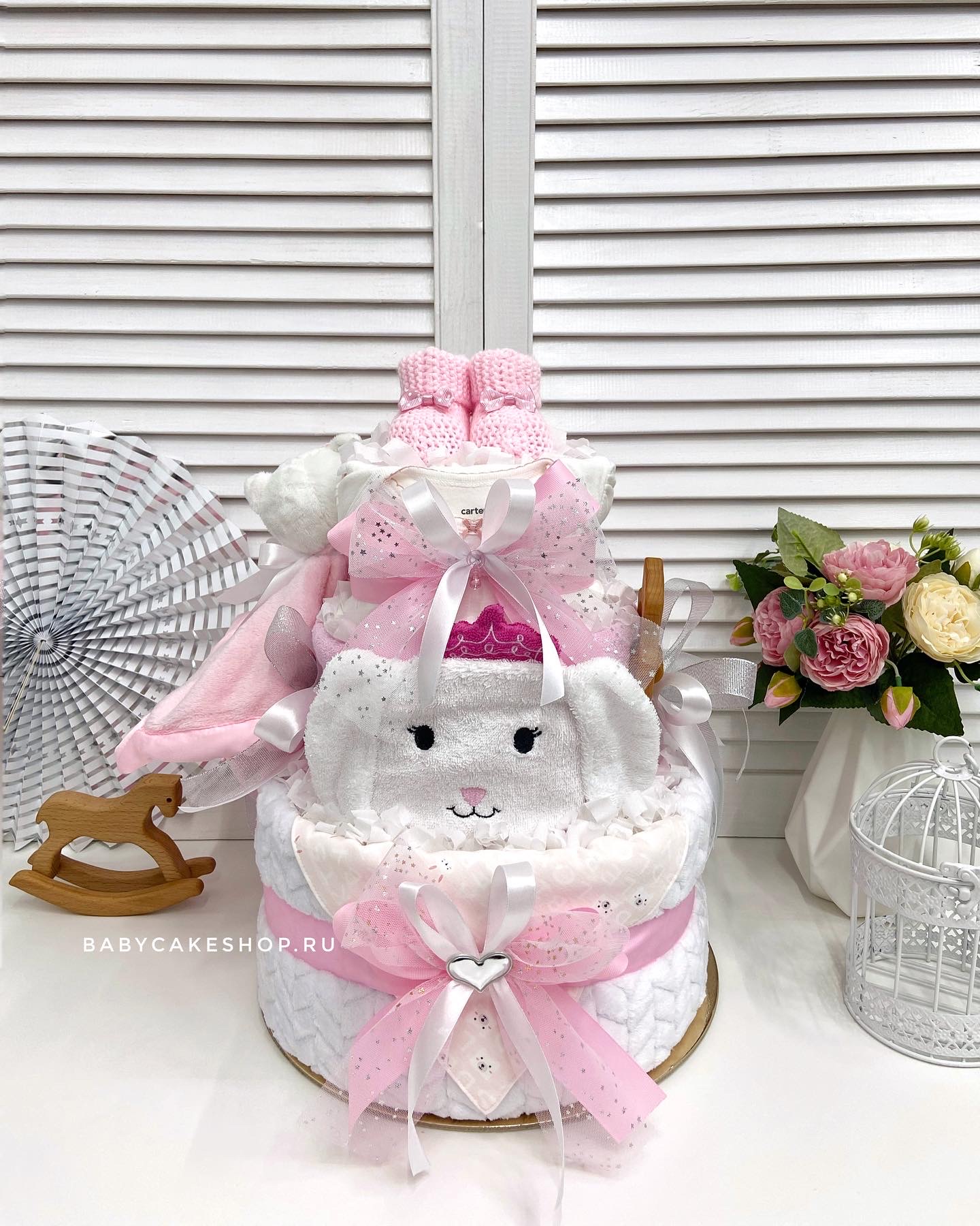 Торт из памперсов подгузников для новорожденной девочки «Нежность»