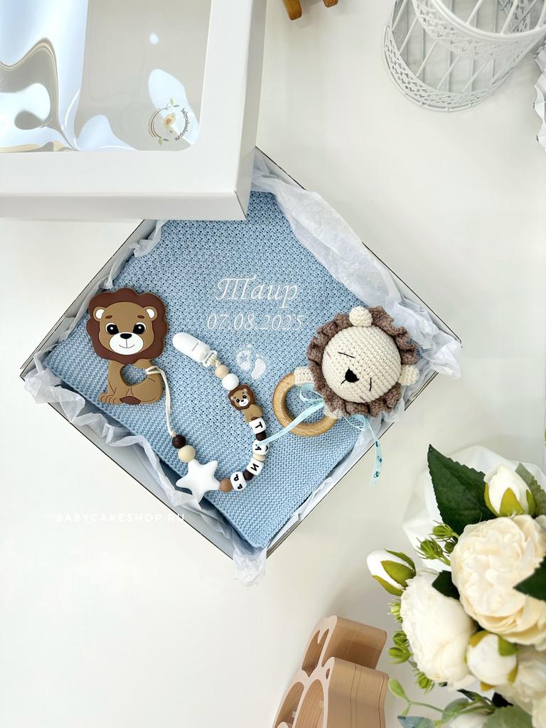 Вязаный именной плед из 100% хлопка с вышивкой «Голубой»