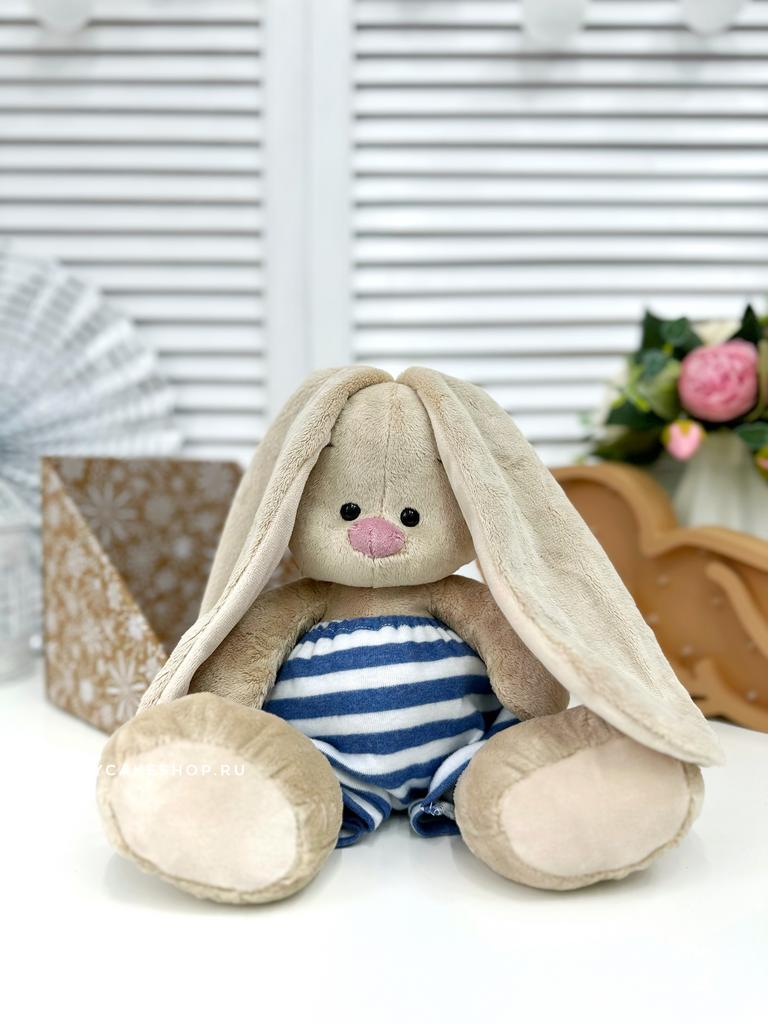 Мягкая именная игрушка с вышивкой имени и метрикой ребенка "Зайка Ми в шортиках"