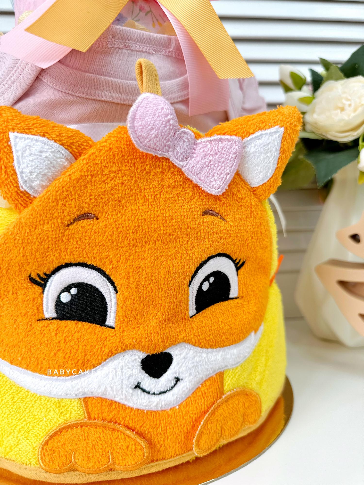 Торт из памперсов подгузников для девочки с полотенцем «Лисичка»