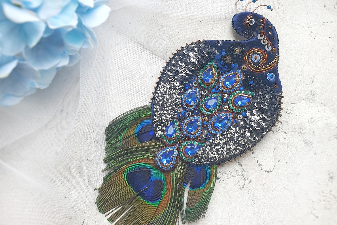 брошь-колье павлин