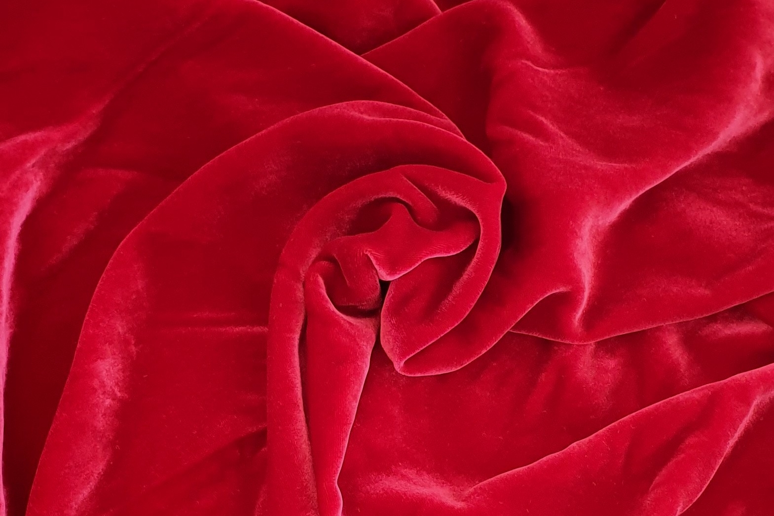 бархат красный