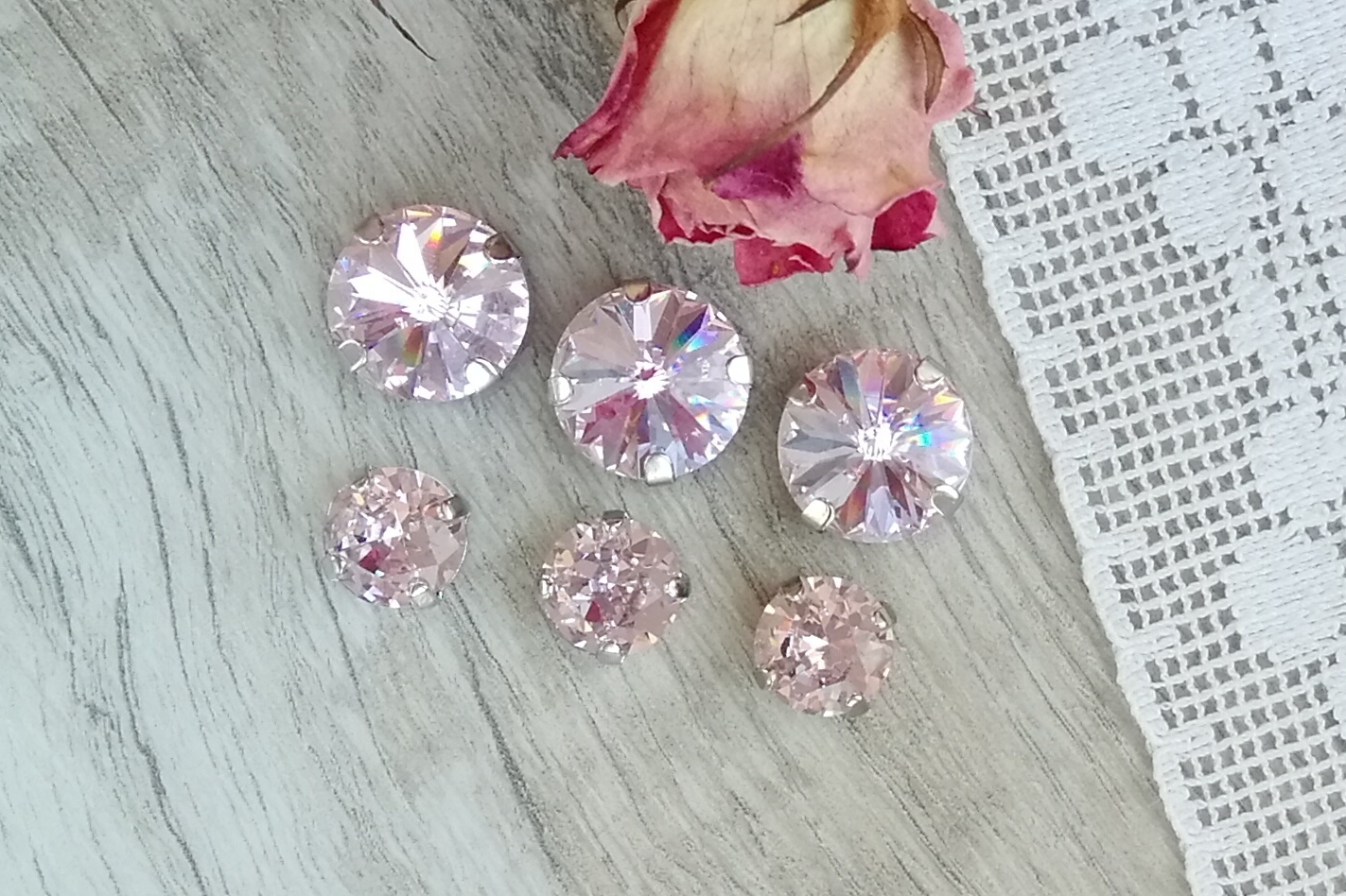 кристаллы риволи бледно розовые