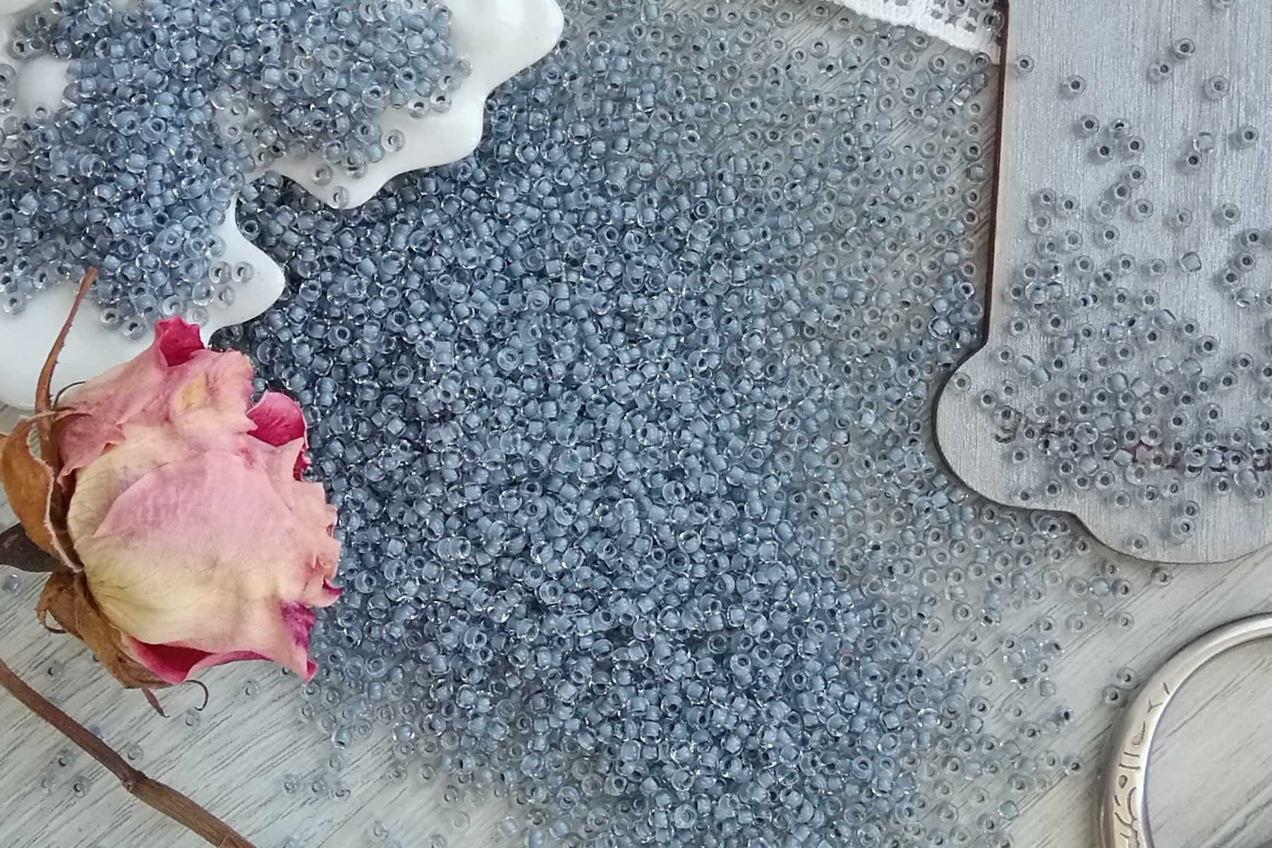 бисер Прециоза чешский круглый 10/0 серый