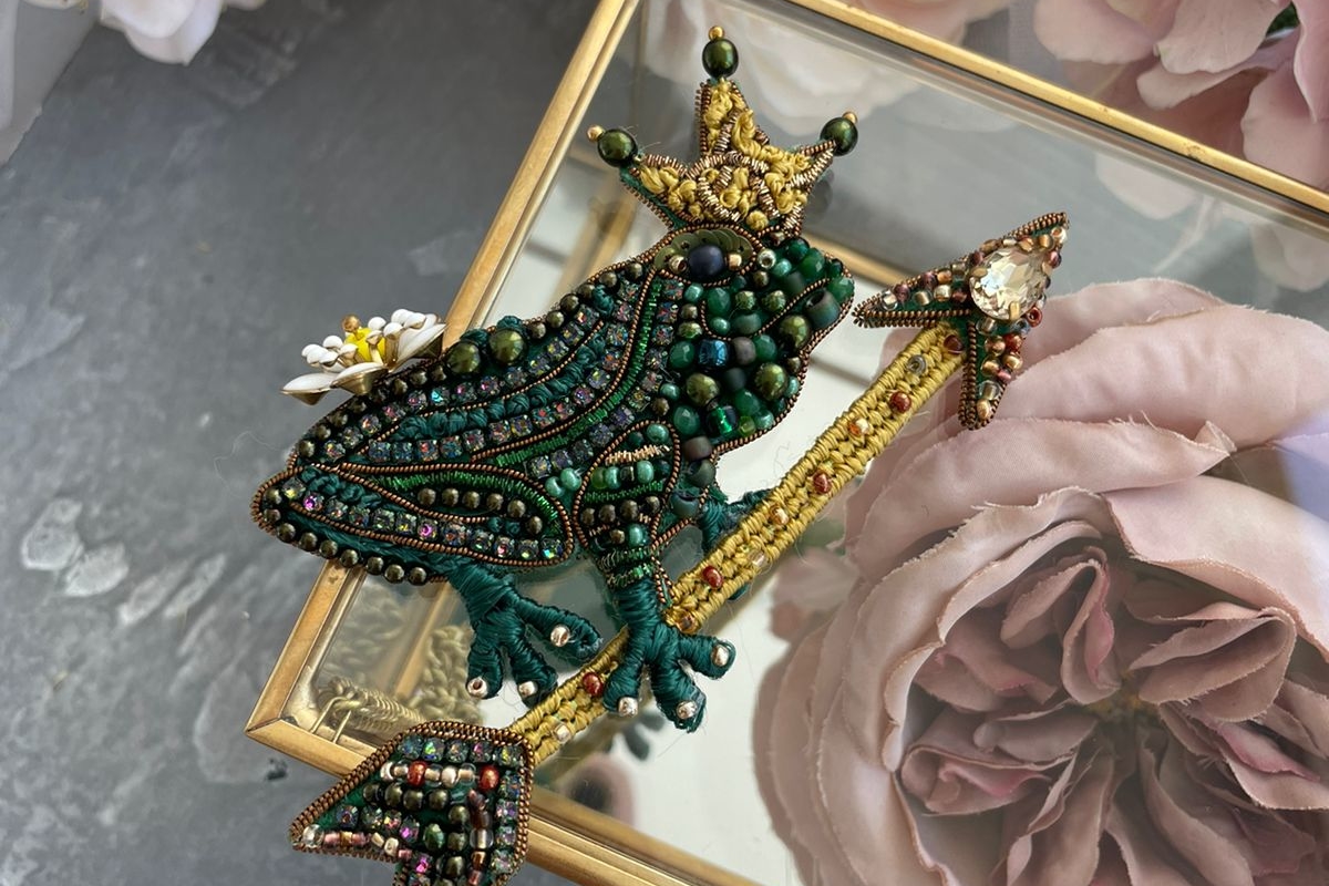 брошь царевна лягушка