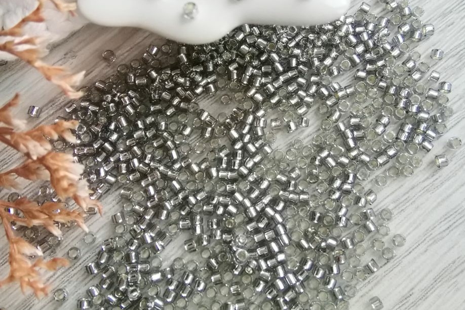 бисер Toho treasure 29 серый