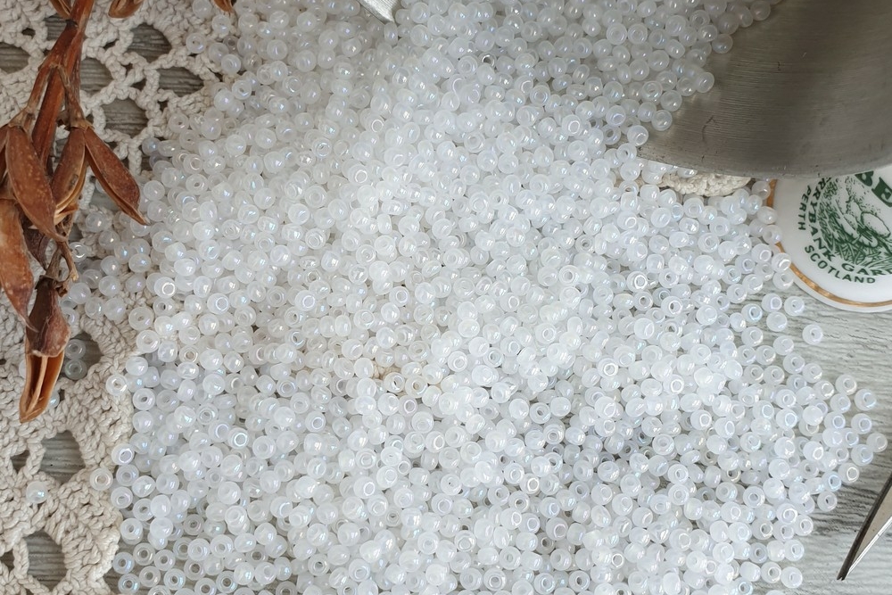 чешский бисер белый
