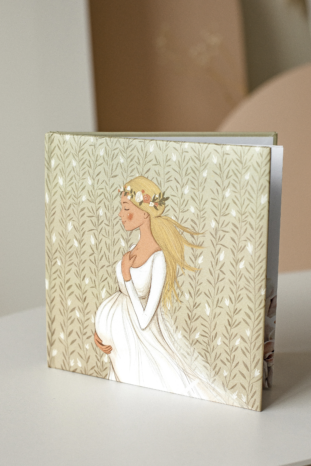 Альбом "Беременность" Блондинка