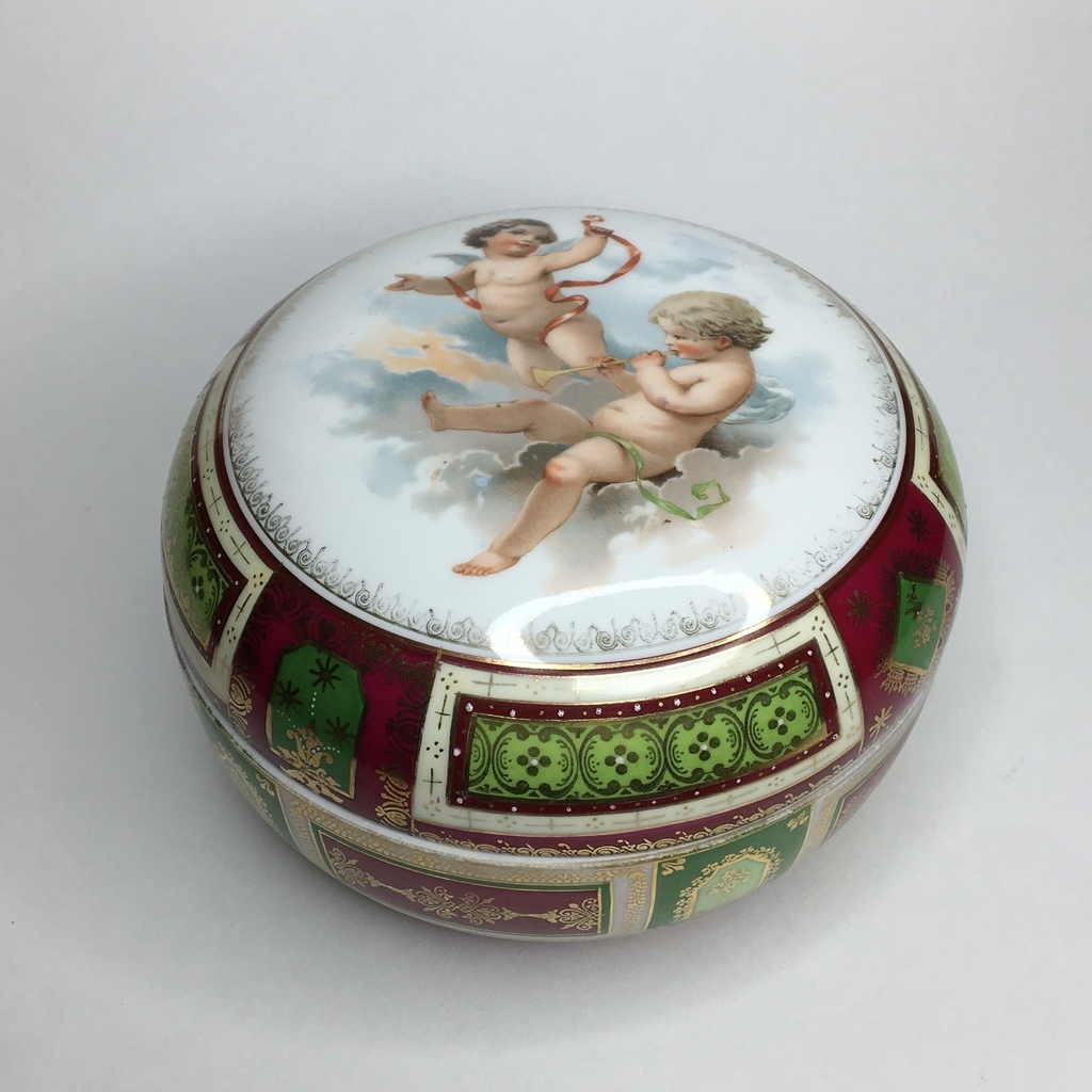 ✨Старинная  бонбоньерка с Путти Австро Венгрия Арт 1213