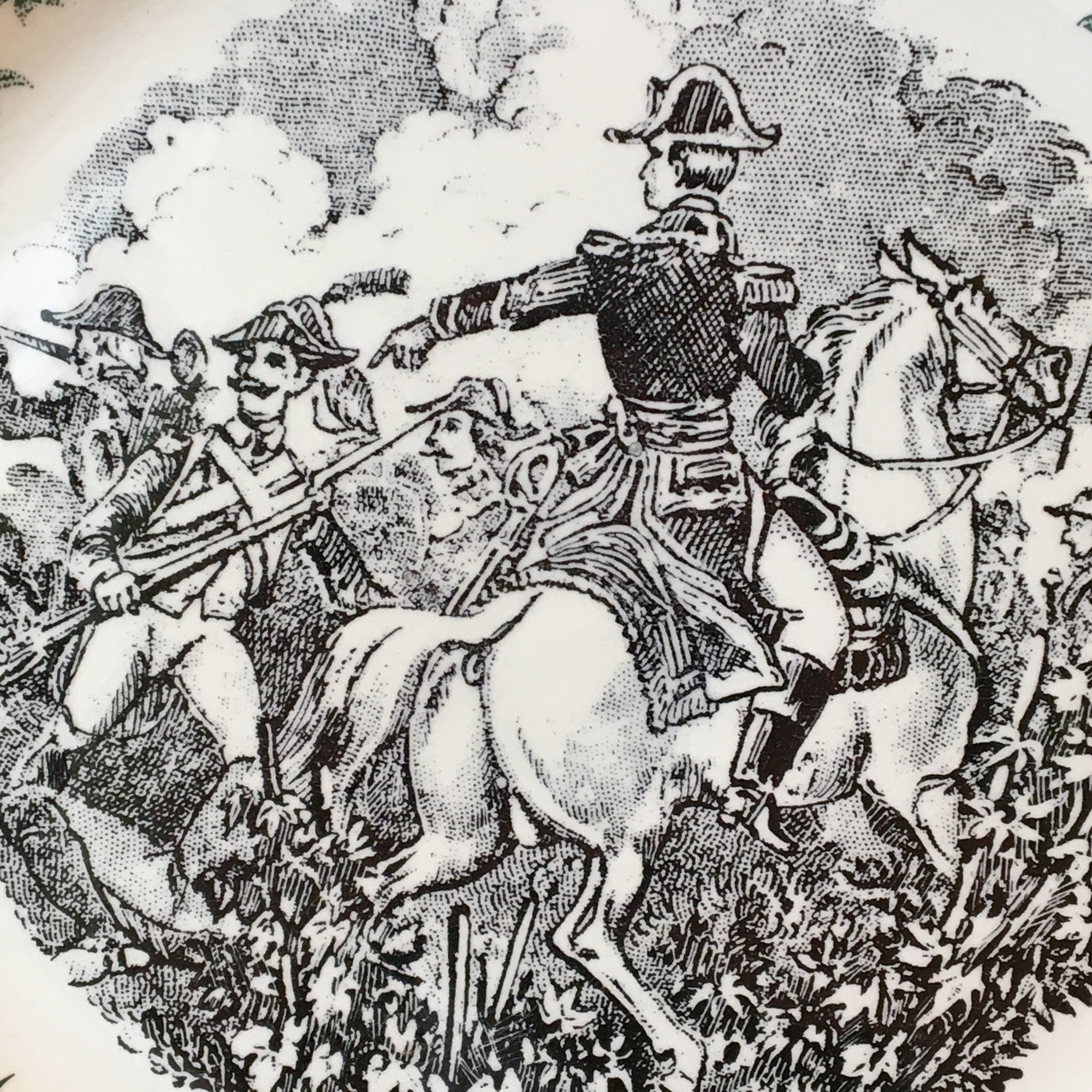 Тарелка пирожковая "Наполеон и солдаты 1800 год" Sarreguemines Франция 1900-е фаянс 18 см