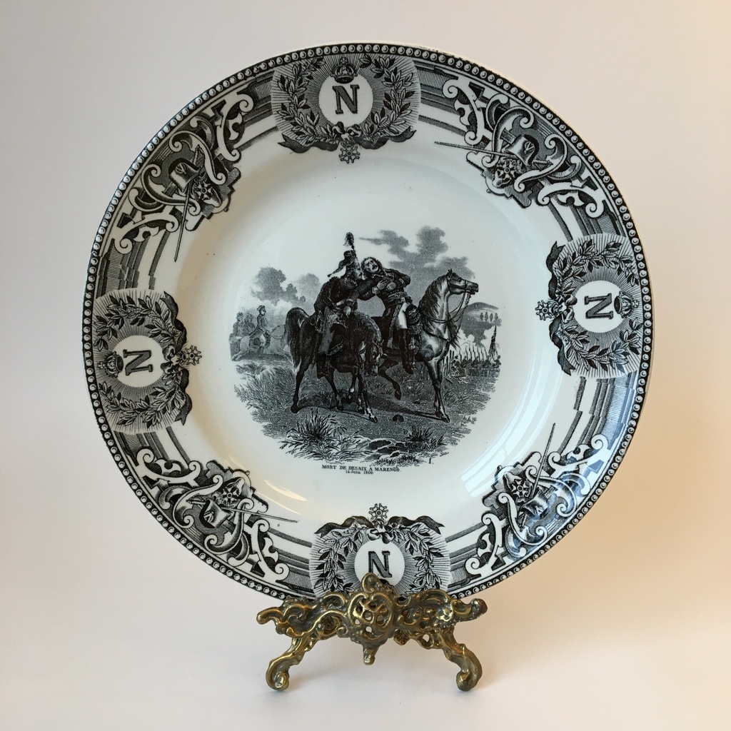 ✨Тарелка декоративная "Наполеон: Смерть Генерала Дезе в Битве при Маренго" Boch Freres Бельгия 1930-е фаянс 24 см