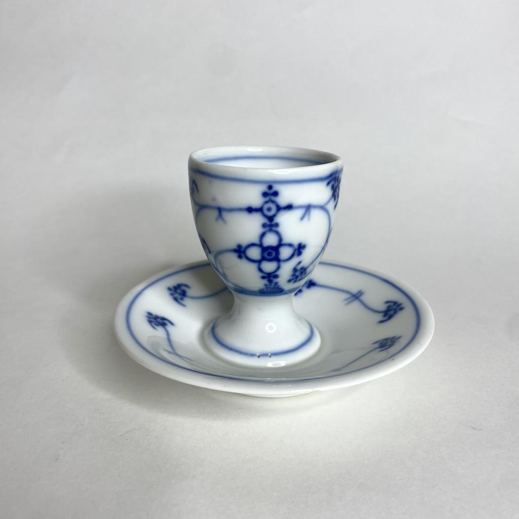 Фарфоровая подставка для яйца Арт 1475