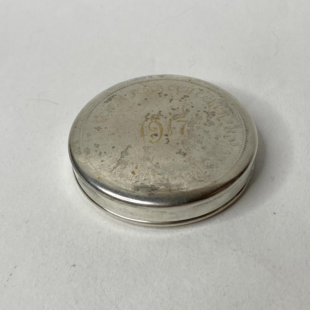 ✨Старинная шкатулка таблетница с монограммой  Англия  6 см Арт 2279