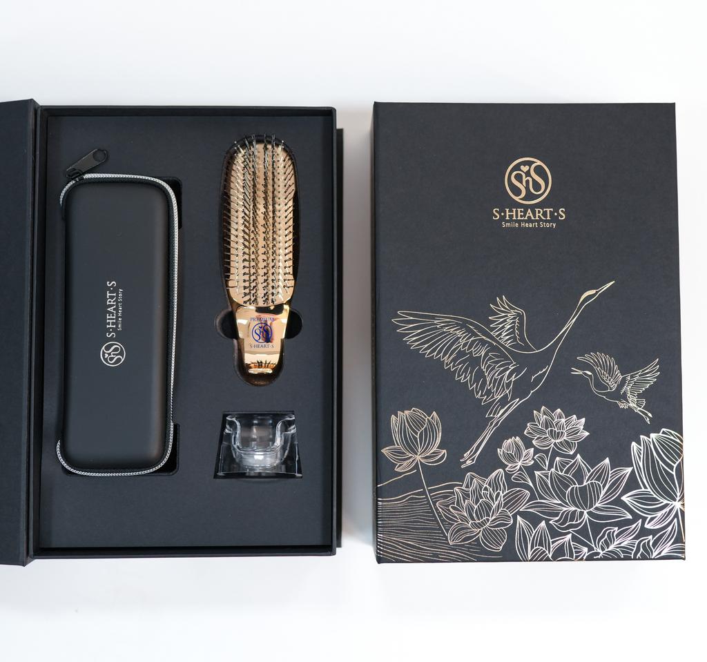 Подарочный набор с расческой S-HEART-S Scalp Brush PREMIUM и чехлом